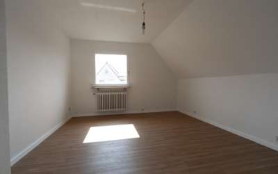 Doppelhaushälfte neu renoviert!