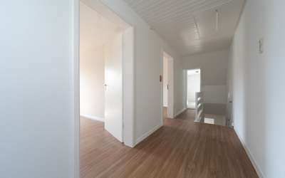 Doppelhaushälfte neu renoviert!