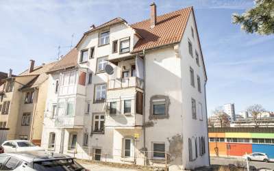 Hier geht die Sonne auf: Charmante 3 Zimmer Eigentumswohnung mit kurzen Wegen in den Neckarpark, die Stadt und ins Grüne