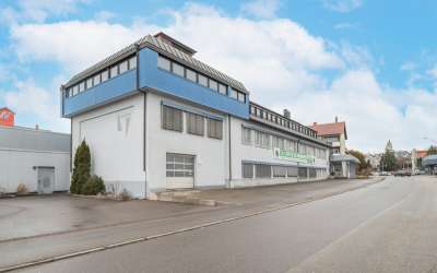 Hallenfläche im Erdgeschoss in Schwenningen!