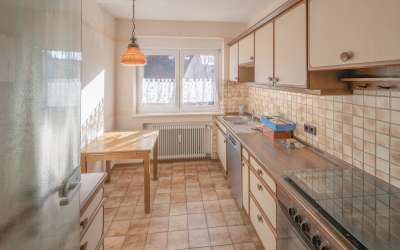 Flotte 3 Zimmer Mietwohnung in Innenstadtnähe, mit viel Licht und Sonnenschein
