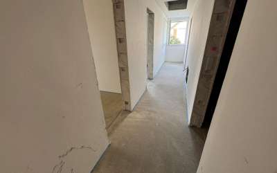 Effizient, großzügig geschnitten, idyllsich gelegen: Massiver Neubau Erstbezug 2026