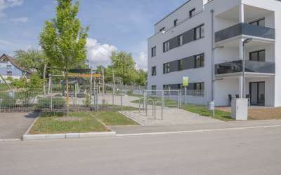 Moderne 4 Zimmer Neubauwohnung im Erdgeschoss zu vermieten - befristet auf 3 Jahre