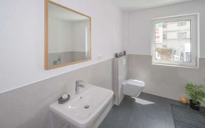 Moderne 4 Zimmer Neubauwohnung im Erdgeschoss zu vermieten - befristet auf 3 Jahre