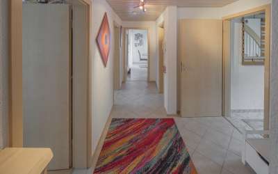 Wohnen wie im eigenen Haus -6,5-Zimmer-Eigentumswohnung