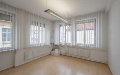 Sonniges Gewerbeareal - hier ist Platz für Ihr Unternehmen, mit vielen Gestaltungsmöglichkeiten