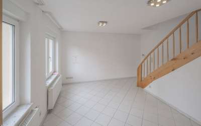 Charmantes Reiheneckhaus mit Garten, Balkon und großzügiger Garage