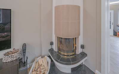 Modernisierte sonnige Stadtvilla für die ganze Familie