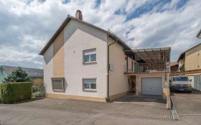 Gepflegtes 2-Familienhaus in zentraler Lage von Gailingen
