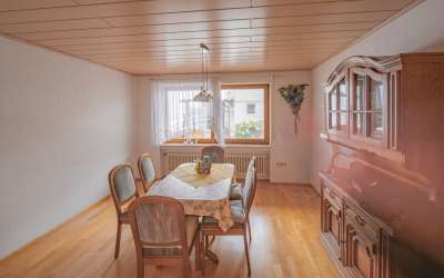 Sonniges Einfamilienhaus sucht neue Besitzer - sonnig, idyllisch, oberschwäbisch, praktisch, gut