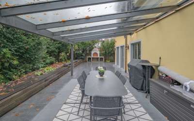 Modernisierte sonnige Stadtvilla für die ganze Familie