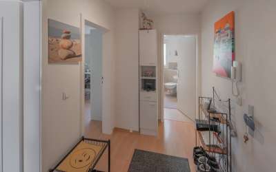 Ideal als Kapitalanlage : Moderne 2,5 Zimmer Eigentumswohnung
