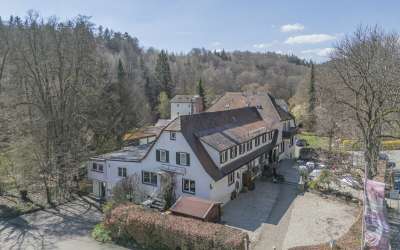 Wer hier einkehren darf, erlebt eine besondere Atmosphäre, die lange in Erinnerung bleibt - Hotel mitten im Grünen