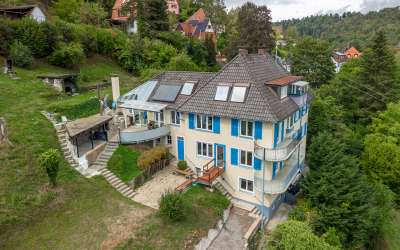 Villenanwesen mit Aussicht übers obere Neckartal - hier wohnen Sie priviligiert und mit Charme