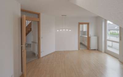 Die sonnige, charmante und jung gebliebene Maisotte Wohnung am Ortsrand