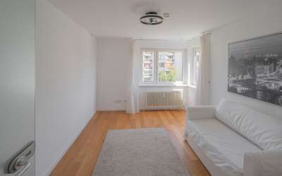 Top moderne 4,5 Zimmer Penthousewohnung über den Dächern von Steinenbronn