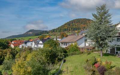 Sonniges und enormes Penthouse mit Heubergpanorama