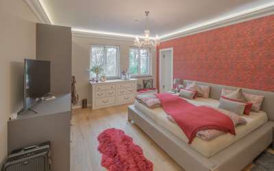 Modernisierte sonnige Stadtvilla für die ganze Familie