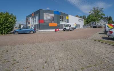 Moderner Firmenstandort zum Wohnen und Arbeiten - hier geht die Sonne auf in luftiger Höhe über Schramberg