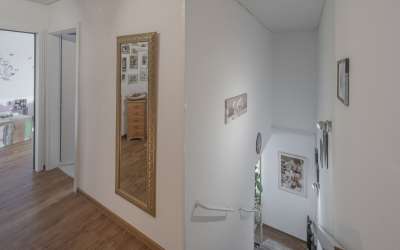 Hier sind Sie die Kirsche auf der Schwarzwälder Kirschtorte: 3,5 Zimmer Maisonette Wohnung im Luftkurort mit lauchiger Terrasse und Gartenzugang
