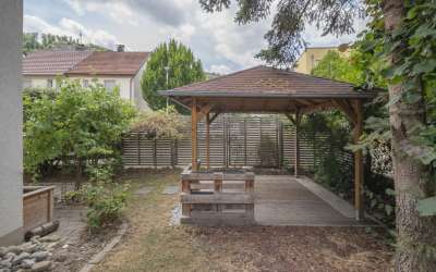 Sonniger Wohntraum mit Einliegerwohnung in Ebingen - der bevorzugten Adresse mit viel Charme und Albcharme