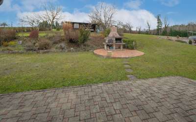 Modernes Haus für Kind und Kegel