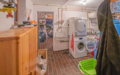 Modernes und ruhiges 2 Familien Haus mit wunderschönem Ausblick ins Tal