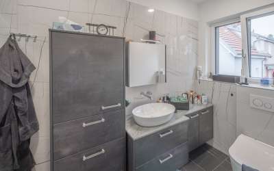 Modernisierte sonnige Stadtvilla für die ganze Familie