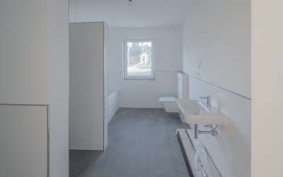 Neubau – 4,5 Zimmer Gartenwohnung zu vermieten!