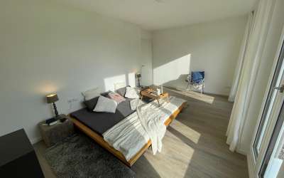 3,5-Zimmer-Neubau-Mietwohnung mit Terrasse und Gartenanteil