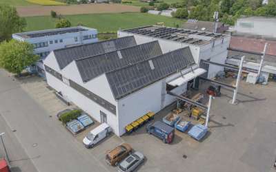 Firmenareal mit viel Platz für Ertrag und Produktion - hier ist vieles Möglich und ein ausgezeichneter Platz für Schaffer