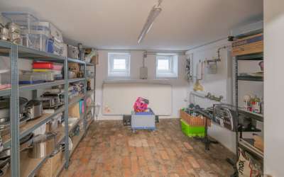 Modernisierte sonnige Stadtvilla für die ganze Familie