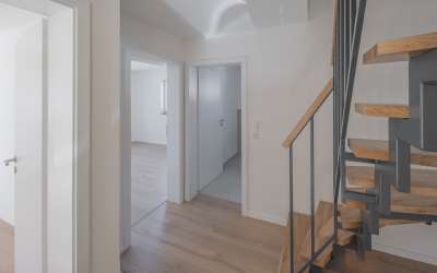 Effizienzhaus in der Stadtmitte - Neubau, hier ist der sofortige Einzug mit viel Komfort möglich