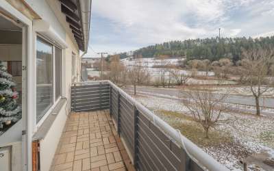 Wenn da nicht die Sonne aufgeht: großzügiges 2 Familienhaus in markanter Halbhöhenlage, mit viel Charme und Licht