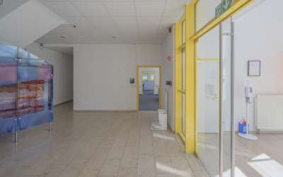 Top moderne Büroflächen in 1 A - Gewerbeumfeld - kurze Anbindung in alle Richtungen, moderner Standort