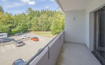 Sonnige 1,5 Zimmer Wohnung am Stadtrand: kompakt und praktisch