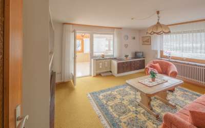 Bereit für eine sonnige Landpartie? Sonniges Einfamilienhaus im beliebten Obereschach.