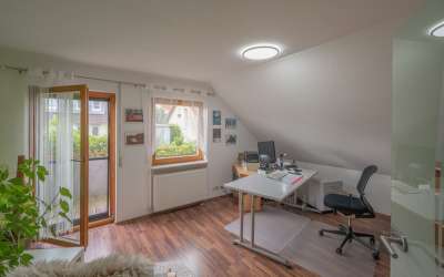 Schönes und modernes Einfamilienhaus mit einem gepflegten Garten!