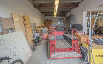 2 Zimmer Eigentumswohnung mit einer angrenzenden Werkstatt