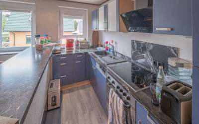 2 Zimmer Eigentumswohnung mit einer angrenzenden Werkstatt