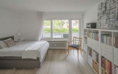 Kurschatten inklussive: ausgezeichnete 3 Zimmer Hochparterre mit Esprit und Charme
