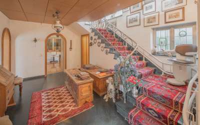 Und plötzlich hört die Suche auf: die aussergewöhnliche Villa: ruhig gelegen und stadtnah - Eleganz trifft hier auf tres chic!