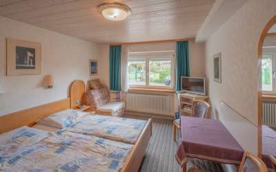 Gepflegtes 2-Familienhaus in zentraler Lage von Gailingen