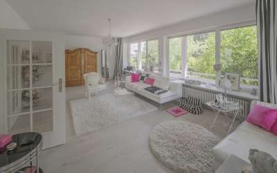 Panorama zum Abendrot aufs Abendbrot! Villa mit Fern- und Weitblicken - im Bungalowstil, mit ELW