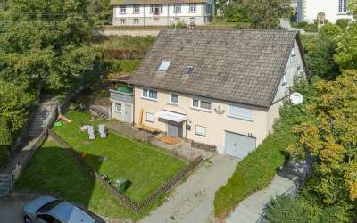 Schönes Einfamilienhaus mit großer landwirtschaftlicher Fläche in Bad Dürrheim-Öfingen