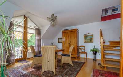 Sonnige Maisonettewohnung ruhig gelegen und kurze Wege in die Innenstadt: Charme, Chick und Esprit inklussive - um diese Perle wird man Sie beneiden