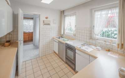 Wunderschöne Doppelhaushälfte mit ausgebautem Dachgeschoss