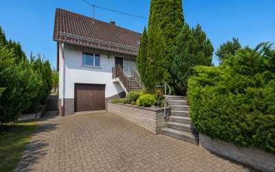 Bereit für eine sonnige Landpartie? Sonniges Einfamilienhaus im beliebten Obereschach.