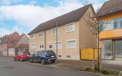 4 Familien Haus in Trossingen in schöner Lage-Komplett Vermietet