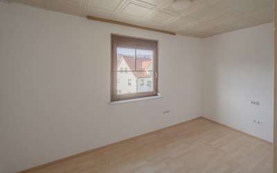 Sonniges 6-Familienhaus mit viel Platz für Ertrag und Rendite